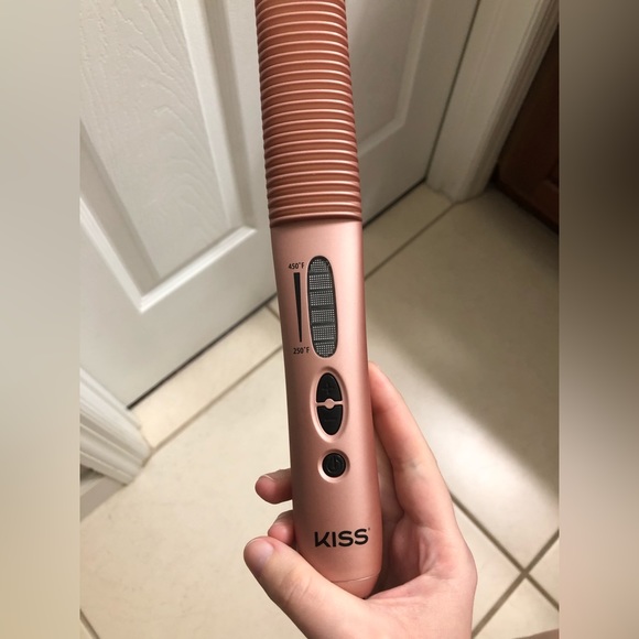 KISS straightening brush - Picture 2 of 3